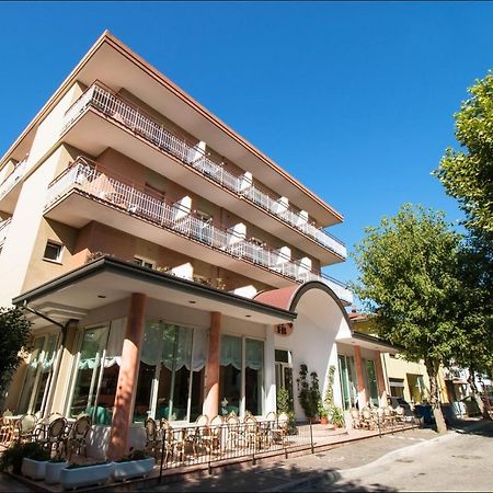 Hotel Belfiore Misano Adriatico Ngoại thất bức ảnh