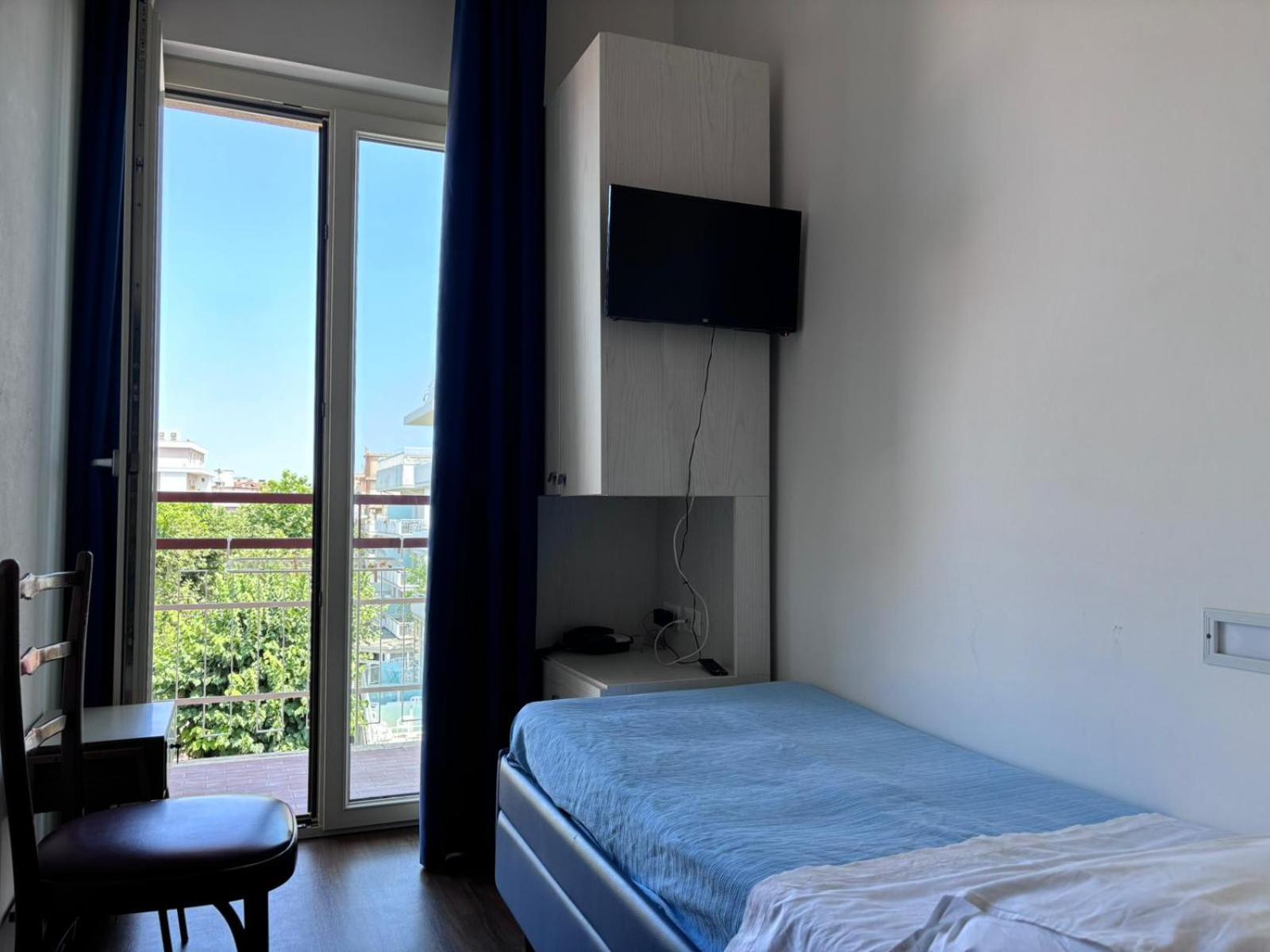 Hotel Belfiore Misano Adriatico Phòng bức ảnh
